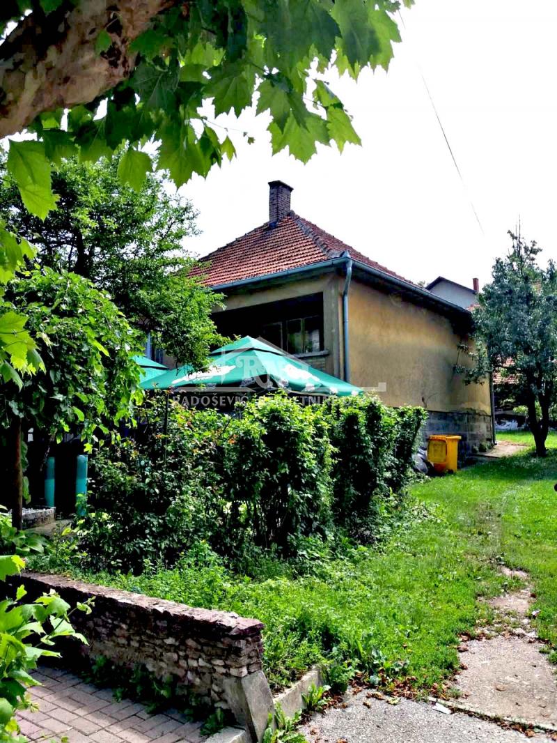 Kuća Prodaja MORAVIČKI OKRUG Gornji Milanovac centar