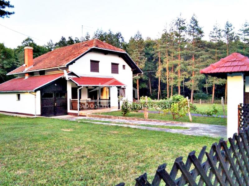 Kuća Prodaja MORAVIČKI OKRUG Gornji Milanovac Koštunići
