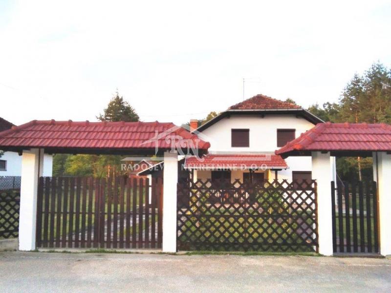 Kuća Prodaja MORAVIČKI OKRUG Gornji Milanovac Koštunići